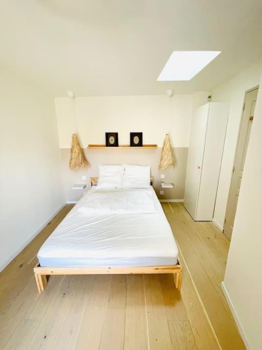 Maison Charmante Avec Terrasse, 2 Chambres มาร์เซย็อง ภายนอก รูปภาพ