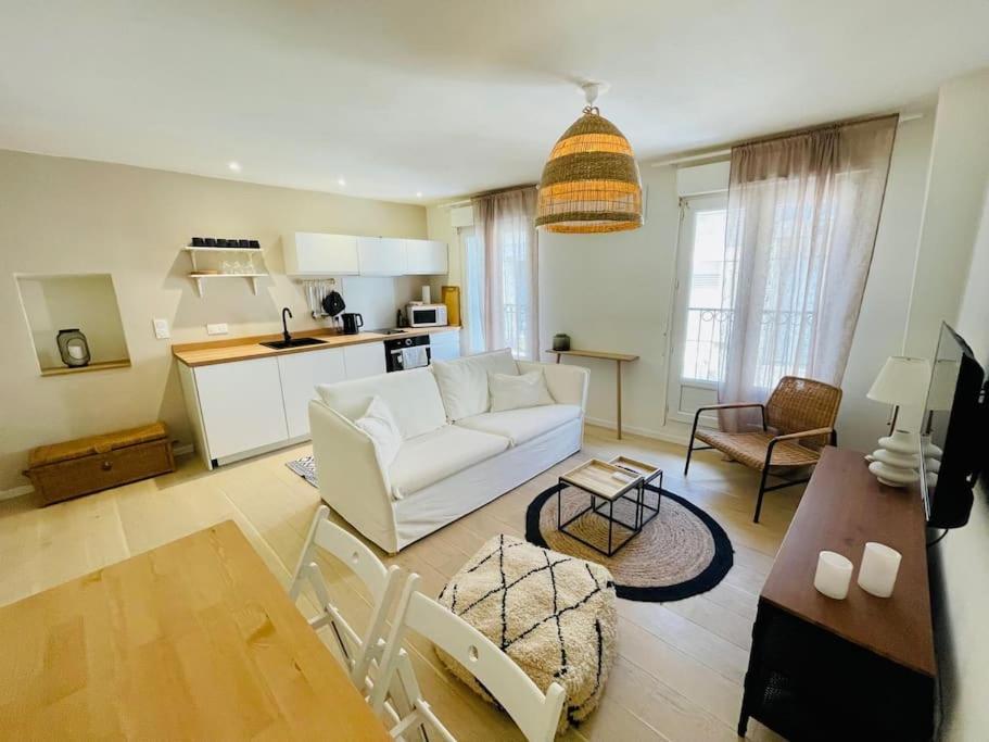Maison Charmante Avec Terrasse, 2 Chambres มาร์เซย็อง ภายนอก รูปภาพ