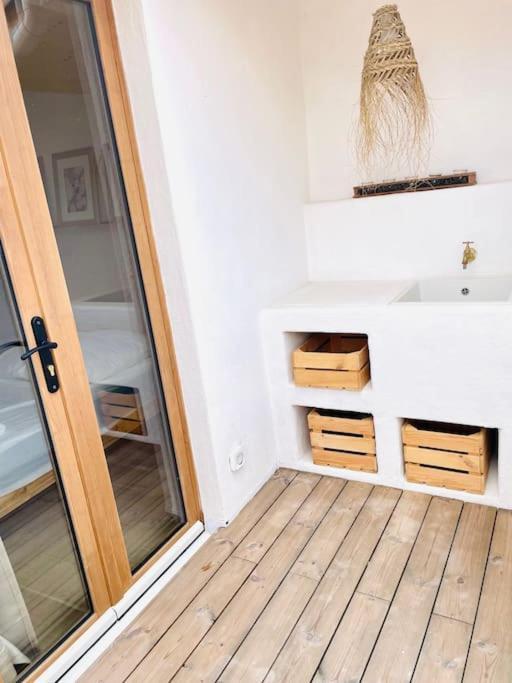 Maison Charmante Avec Terrasse, 2 Chambres มาร์เซย็อง ภายนอก รูปภาพ